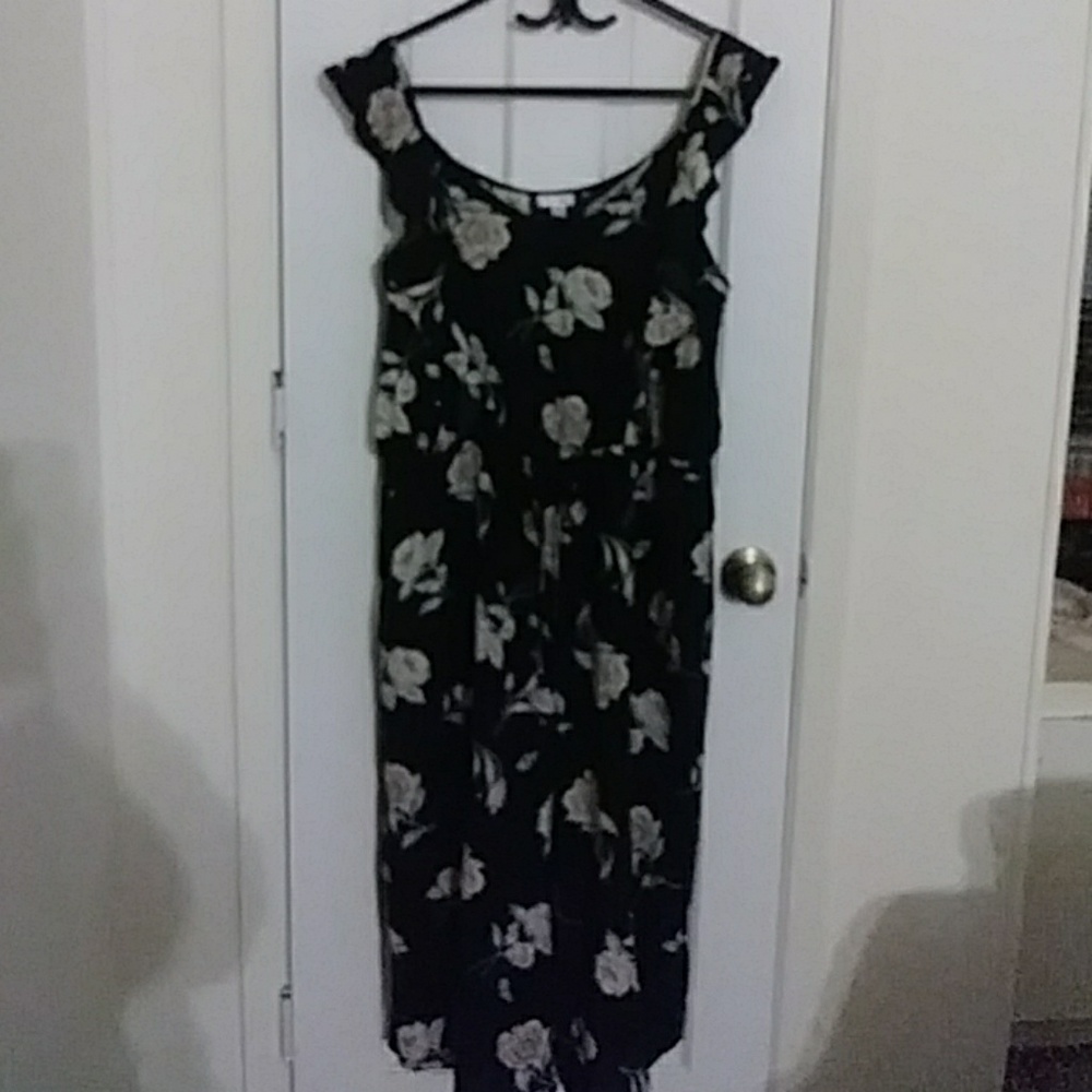 Xhilaration flower jumper